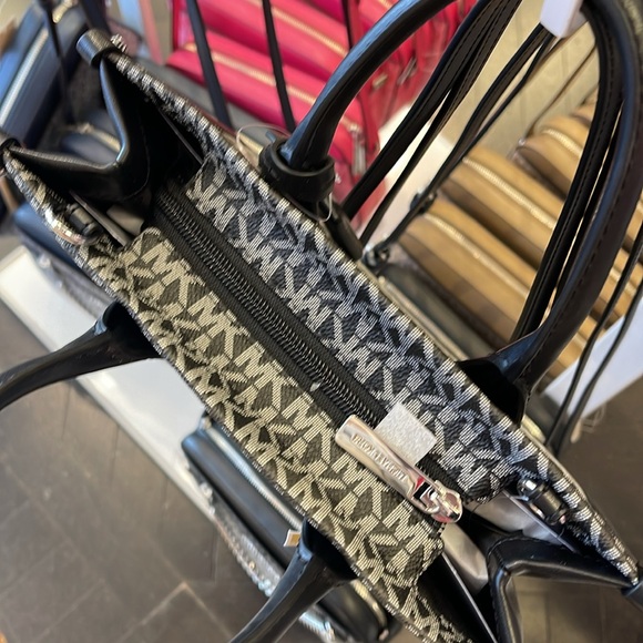 Michael Kors Mirella Small Ombré Signature Logo Crossbody Satchel Tote Shoulder - Picture 10 of 16